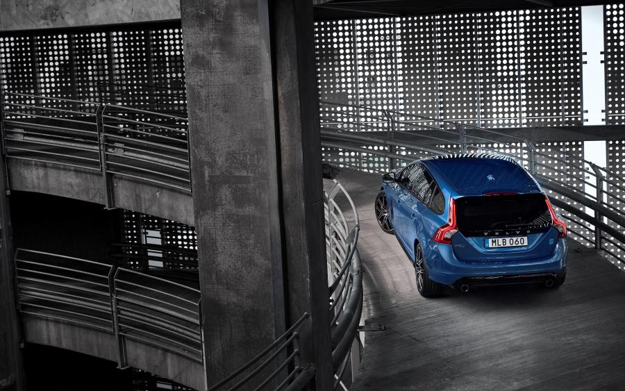  Volvo V60 Polestar 2017 года  (WW) (фото 8 из 45)